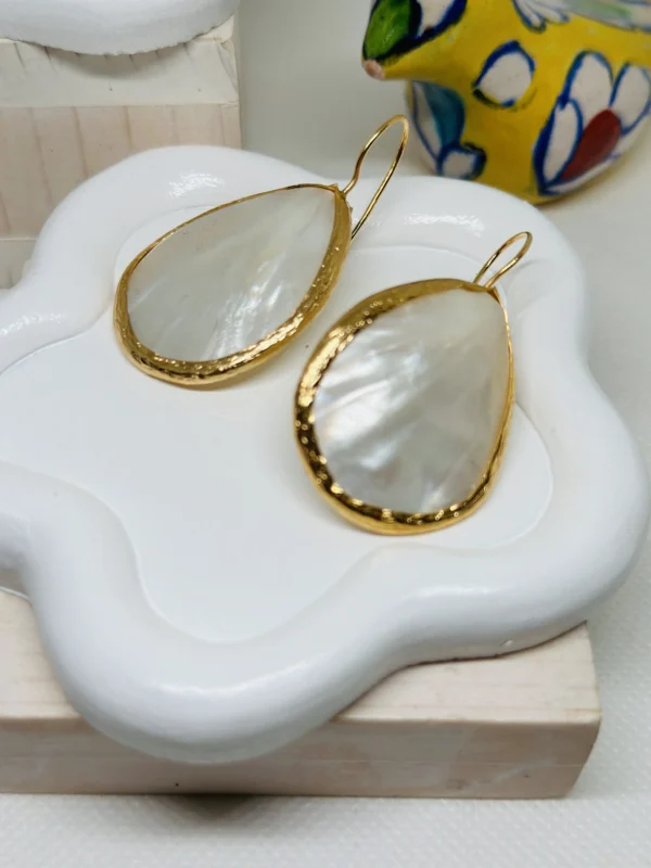 Shell Fresh Water Pearl Earring 18 k Gold plated